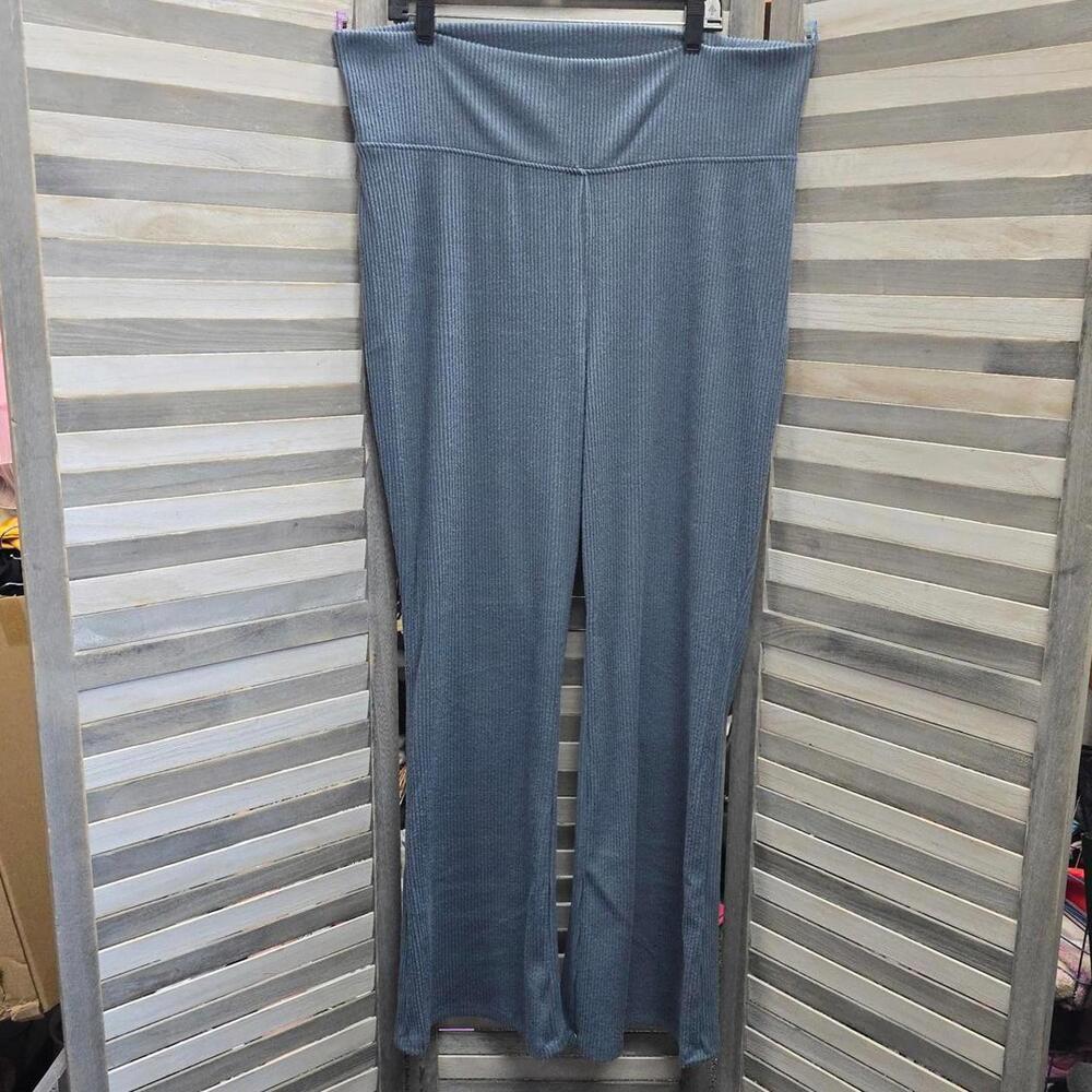 High-Waisted Cozy Ribbed Lounge Flare Leggings | Wild Fable | 1X